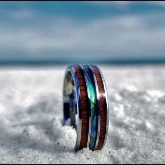 Men 8MM wide tungsten koa Hawaiian Wood ring 9 - Picture 4 of 7